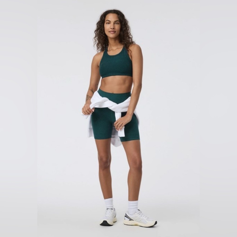 VUORI Elevation Racer Black Bra - Picture 3 of 5